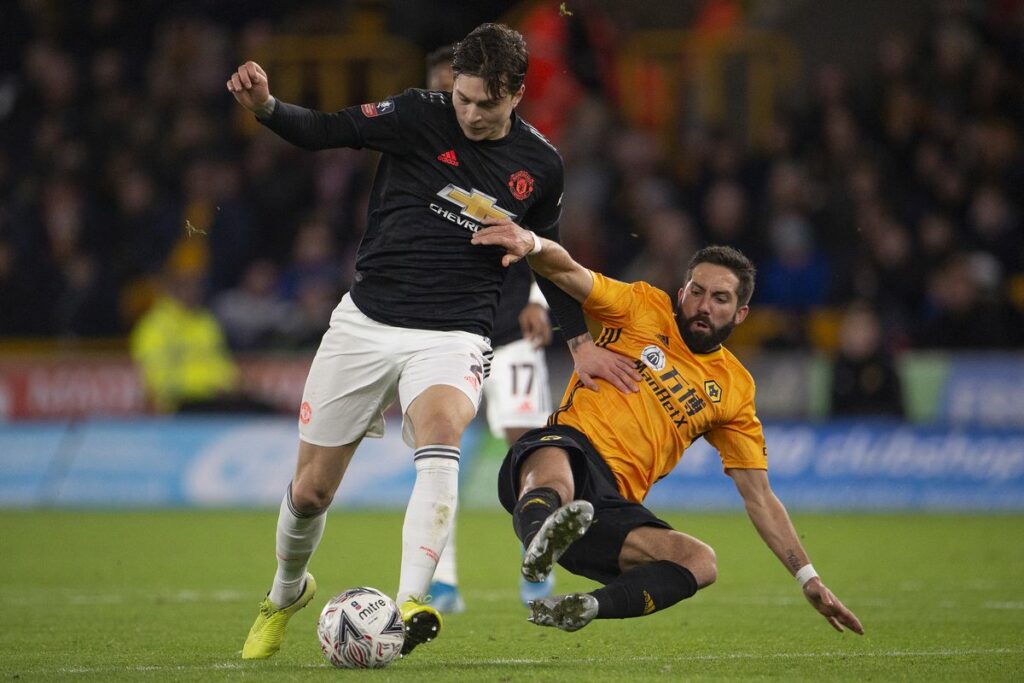 Nhận định soi kèo Wolverhampton vs Manchester United vào 00h30 ngày 27/12/2024 nhan-dinh-soi-keo-wolverhampton-vs-manchester-united-vao-00h30-ngay-27-12-2024-1
