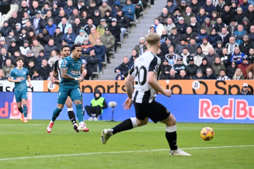 Newcastle United vs AFC Bournemouth  (19:30 – 18/01) | Xem lại trận đấu