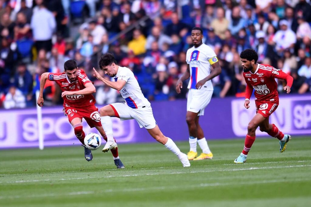 Nhận định soi kèo Brest vs PSG lúc 23h00 ngày 1/2/2025 nhan-dinh-soi-keo-brest-vs-psg-luc-23h00-ngay-1-2-2025-1
