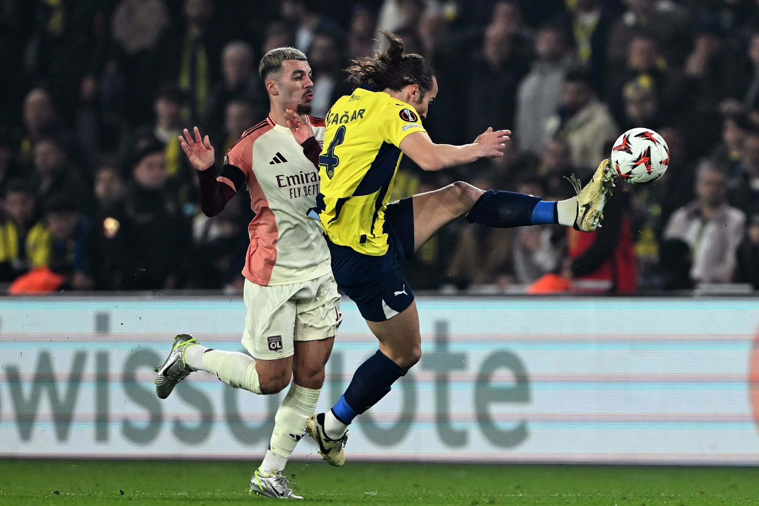 Nhận định soi kèo Midtjylland vs Fenerbahce lúc 03h00 ngày 31/1/2025