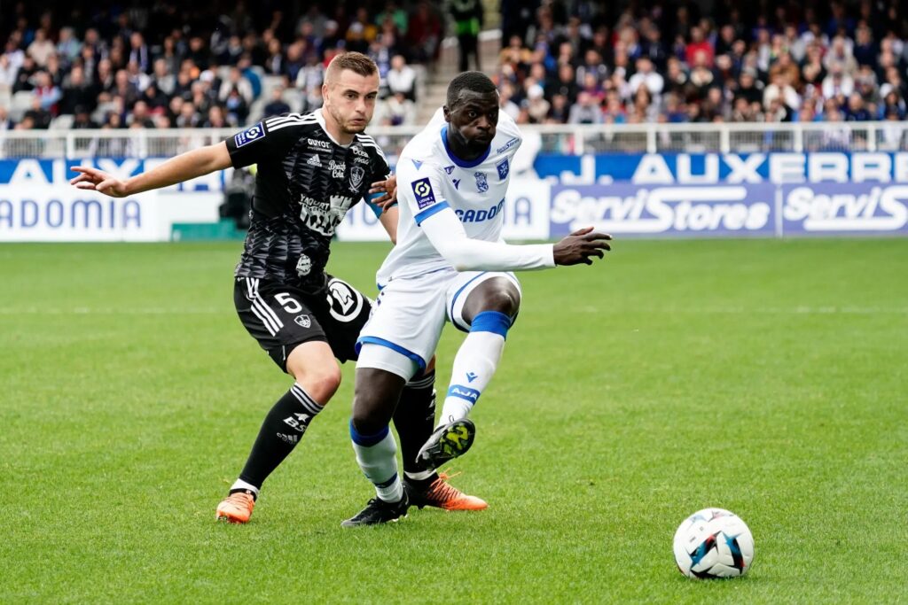 Nhận định soi kèo Brest vs Auxerre lúc 02h45 ngày 15/2/2025 nhan-dinh-soi-keo-brest-vs-auxerre-luc-02h45-ngay-15-2-2025-1