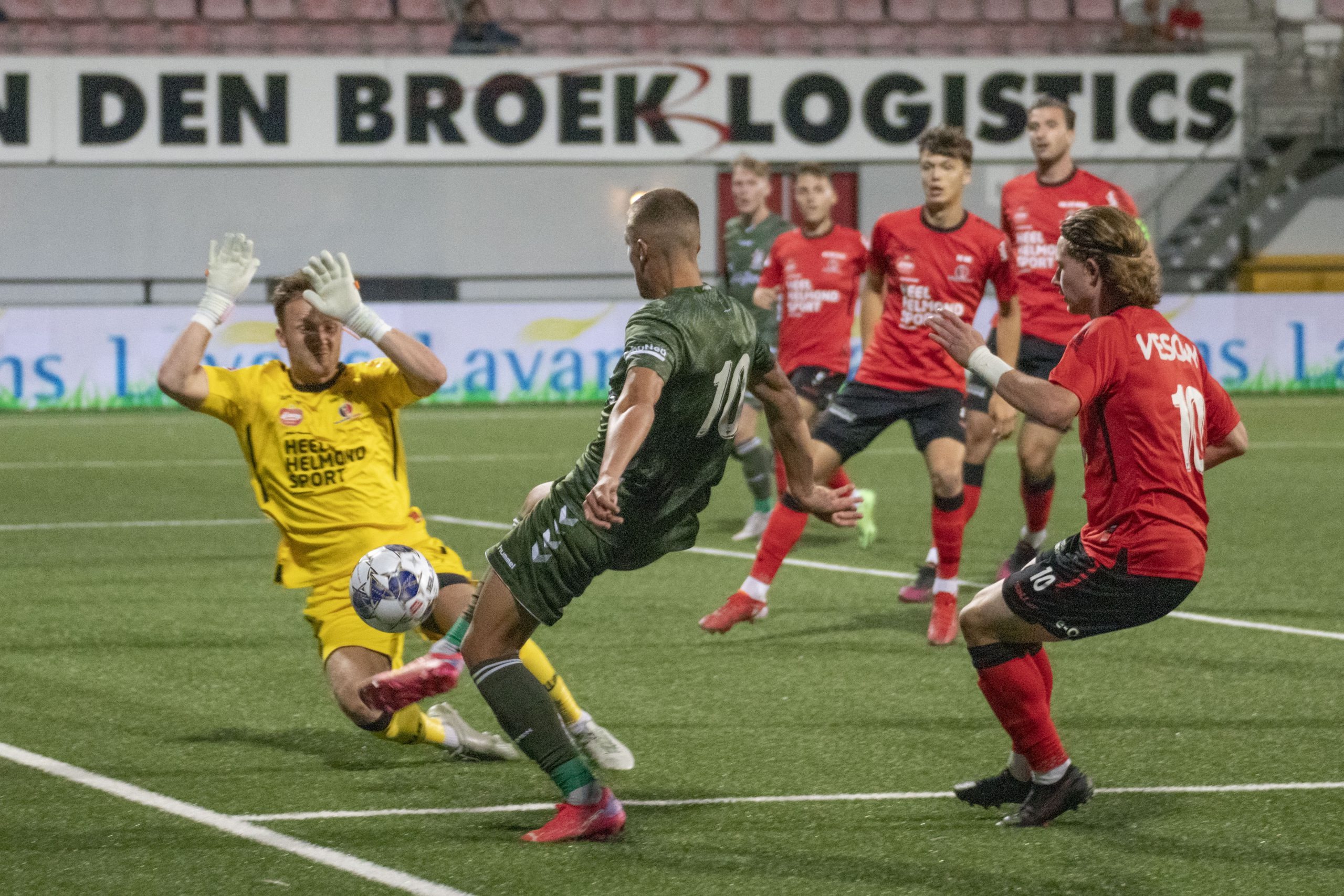 nhan-dinh-soi-keo-helmond-sport-vs-emmen-luc-02h00-ngay-25-2-2025-1