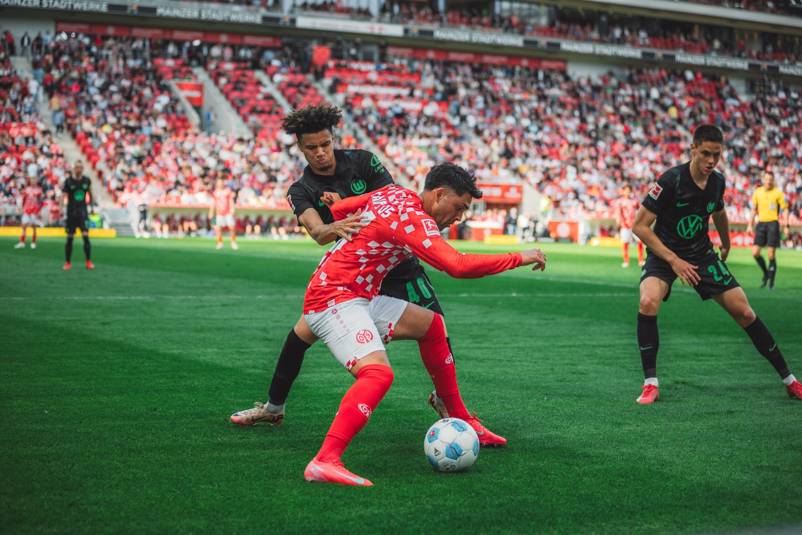 Mainz 05 vs VfL Wolfsburg (20:30 – 19/04) | Xem lại trận đấu