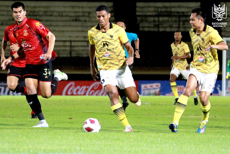 Nhận định soi kèo Chiangrai vs Nongbua Pitchaya lúc 19h00 ngày 4/4/2025