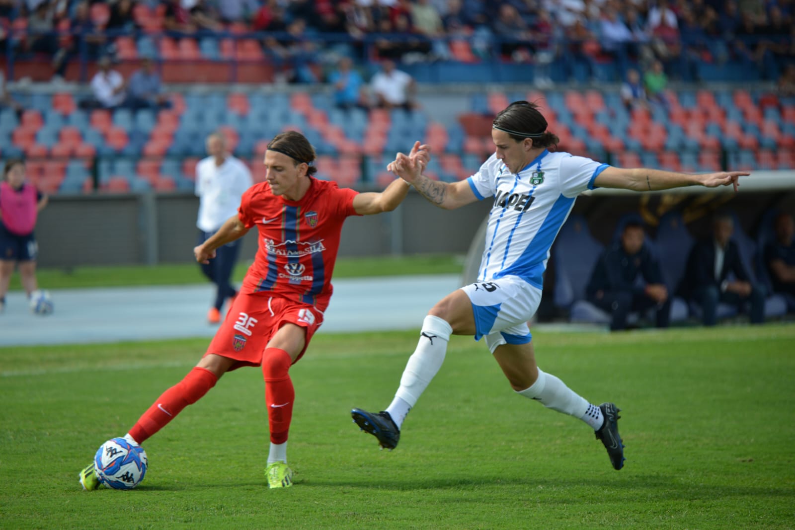 Nhận định soi kèo Cosenza vs Bari lúc 20h00 ngày 1/5/2025