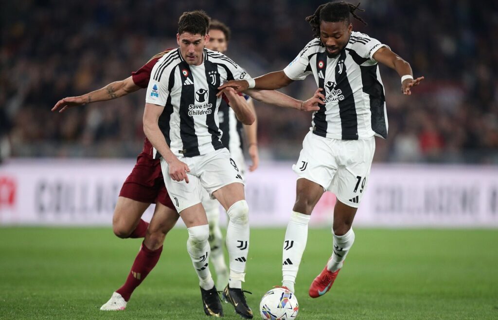 Nhận định soi kèo Juventus vs Lecce lúc 01h45 ngày 13/4/2025 nhan-dinh-soi-keo-juventus-vs-lecce-luc-01h45-ngay-13-4-2025-1